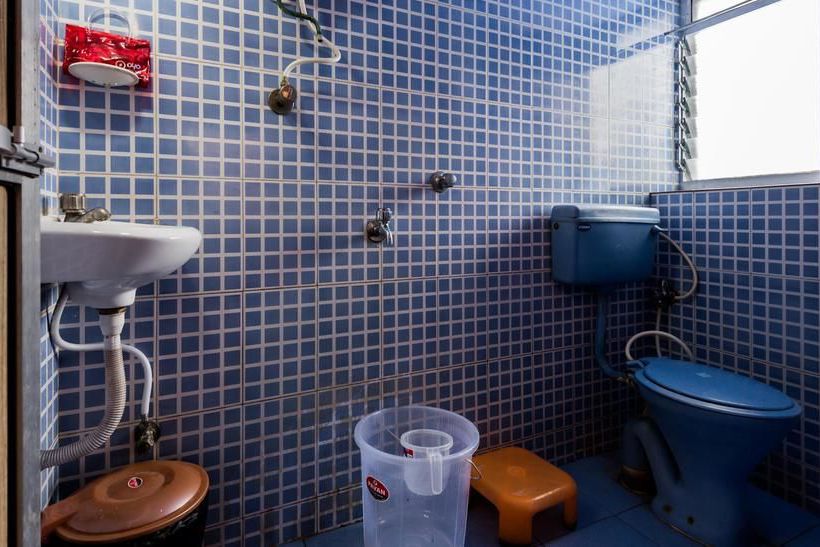 Hotel Oyo Rooms Mumbai Sher E Punjab 247 1