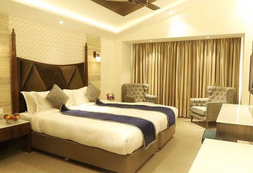 Hotel The Flora Residency 4