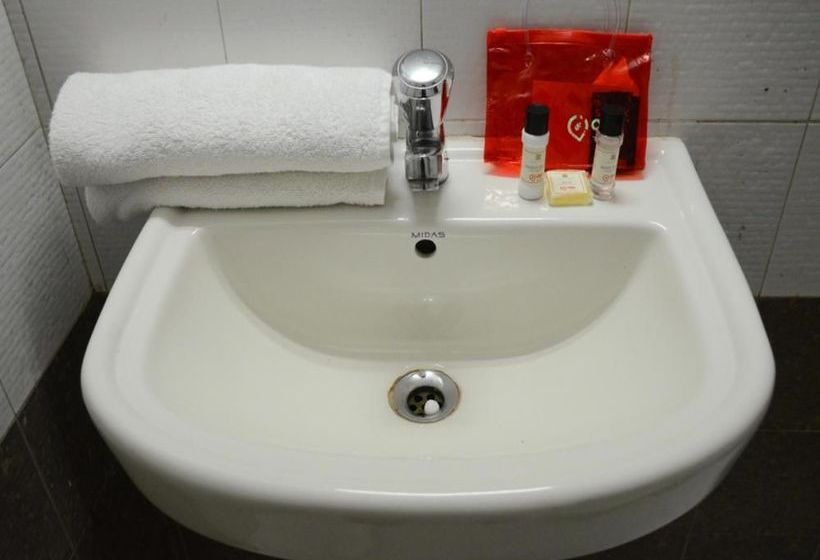 Hotel Oyo Rooms Gold Valley Road Lonavala 13