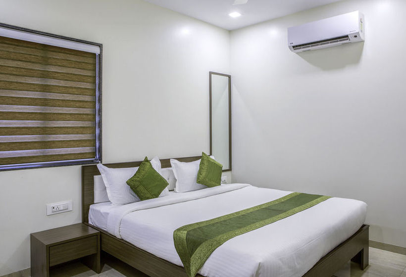 Hotel De Grandeur 15