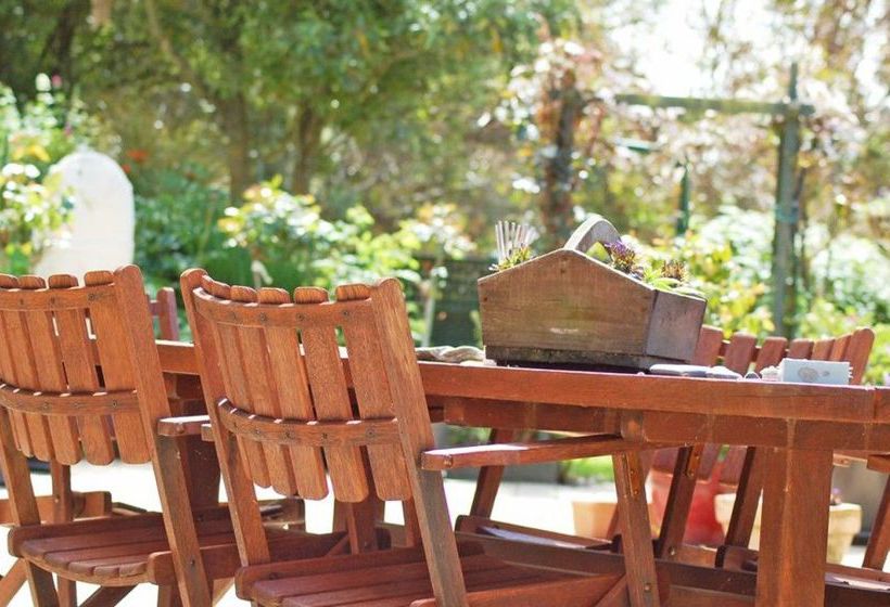 Oamaru House Bed And Breakfast 15