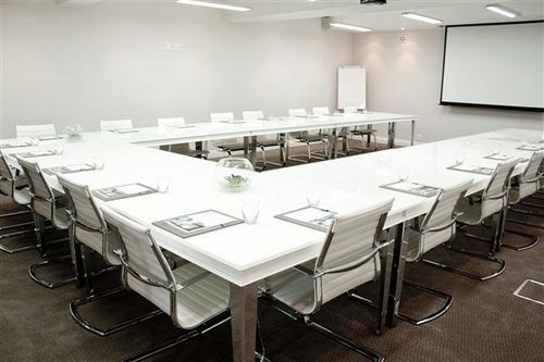 Hotel Isango Gate 10