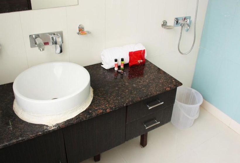 Hotel Oyo Rooms Moulsari Avenue Flagship 6