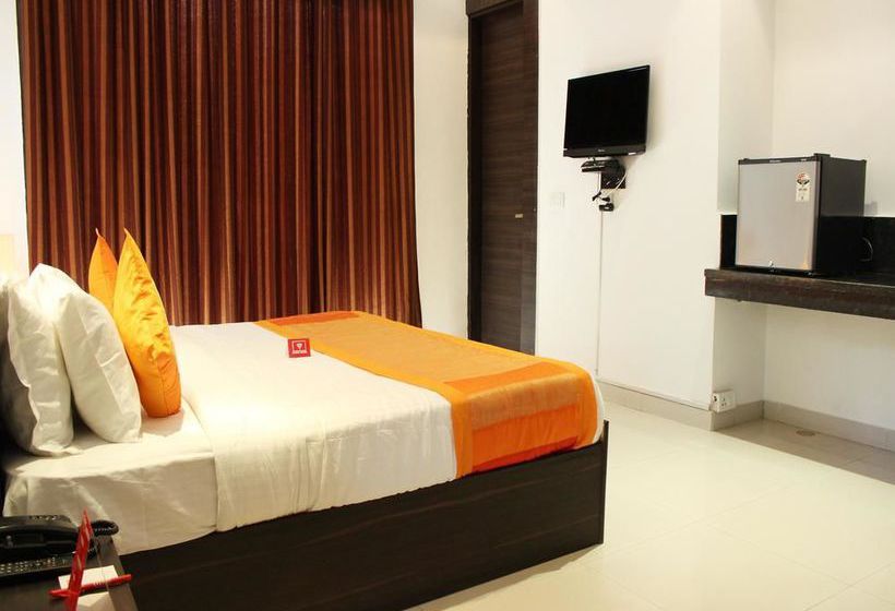 Hotel Oyo Rooms Moulsari Avenue Flagship 8