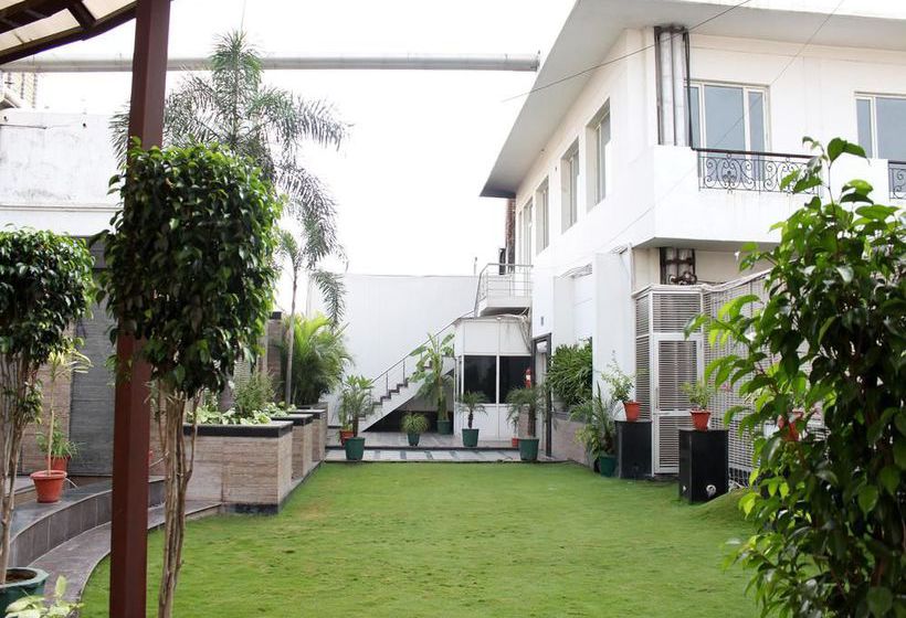 Hotel Oyo Rooms Garh Road Meerut 3