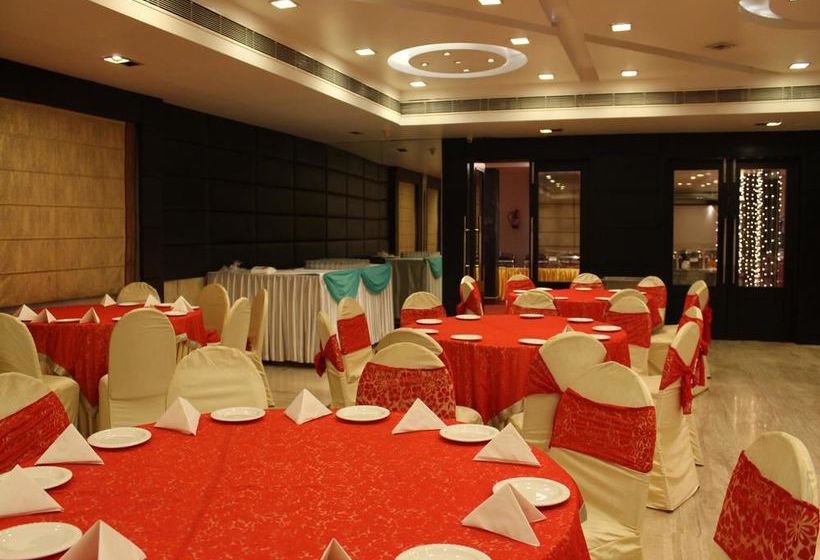 Hotel Oyo Rooms Garh Road Meerut 5