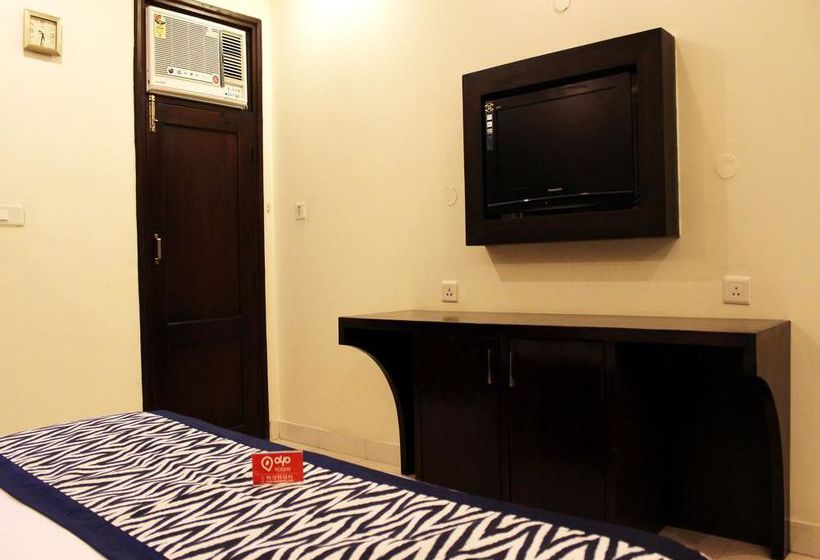 Hotel Oyo Rooms Gurgaon Bus Stand 3 16
