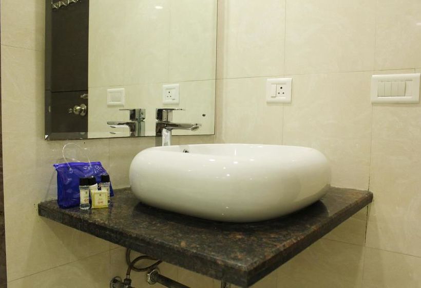 Hotel Oyo Premium Chi Greater Noida