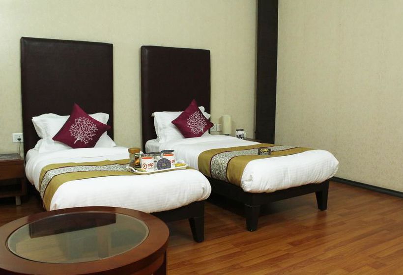 Hotel Oyo Premium Chi Greater Noida 4