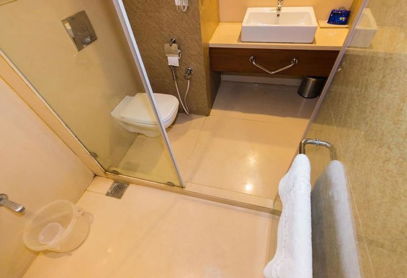 Hotel Oyo Premium Thaltej Sg Highway 12