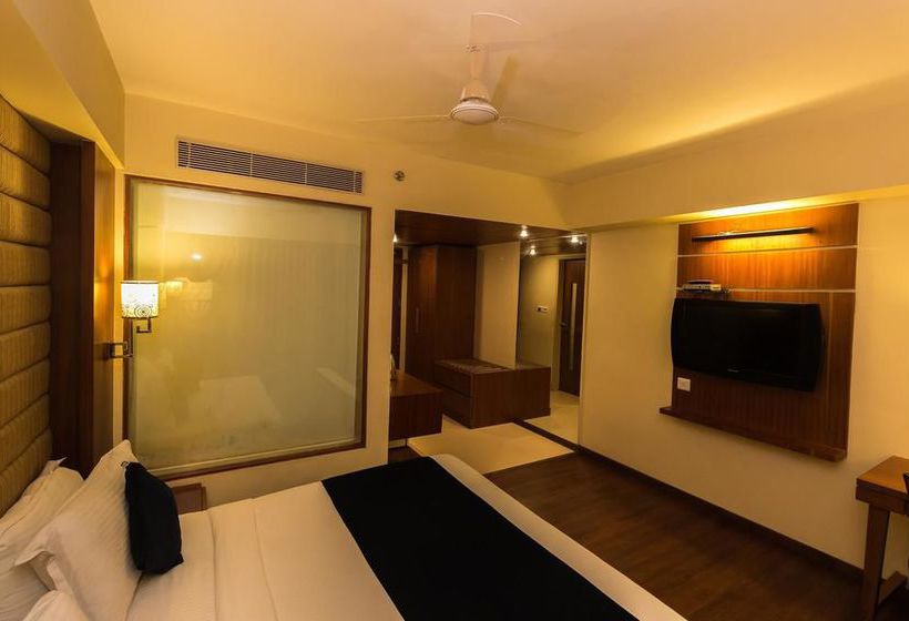 Hotel Oyo Premium Thaltej Sg Highway 15