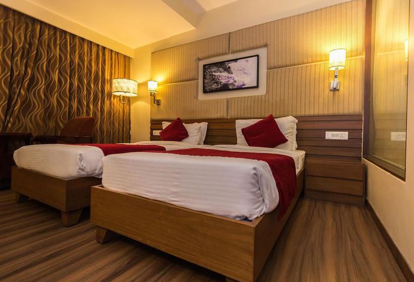 Hotel Oyo Premium Thaltej Sg Highway 19