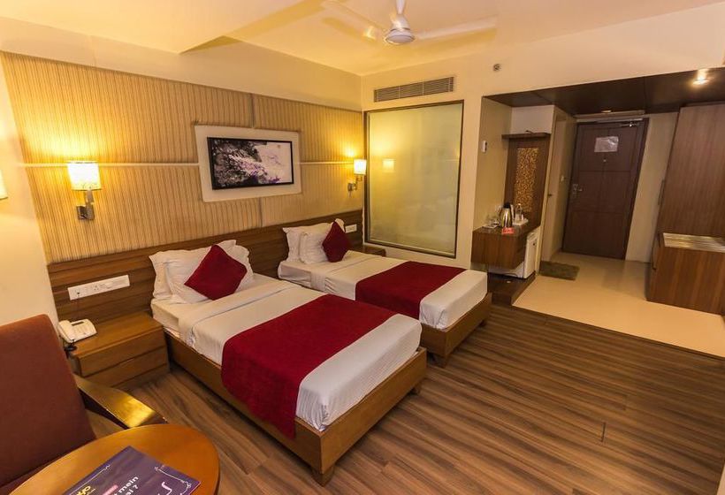 Hotel Oyo Premium Thaltej Sg Highway 9
