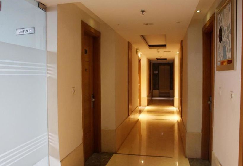 Hotel Oyo Premium Sector 31 Faridabad 11