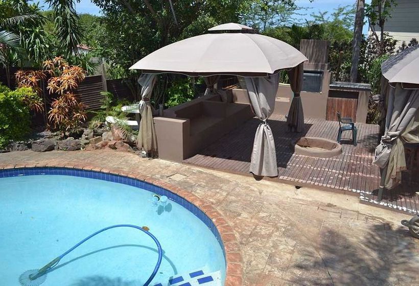 Pensión Palms Lodge