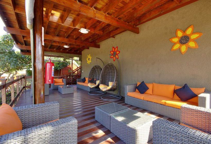 Hostel Monzi Safaris 12