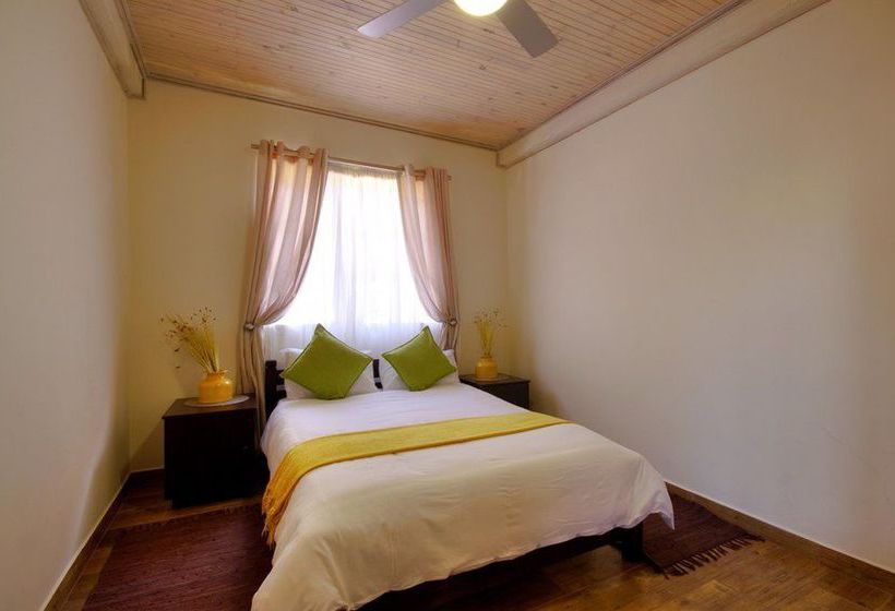 Hostel Monzi Safaris 3