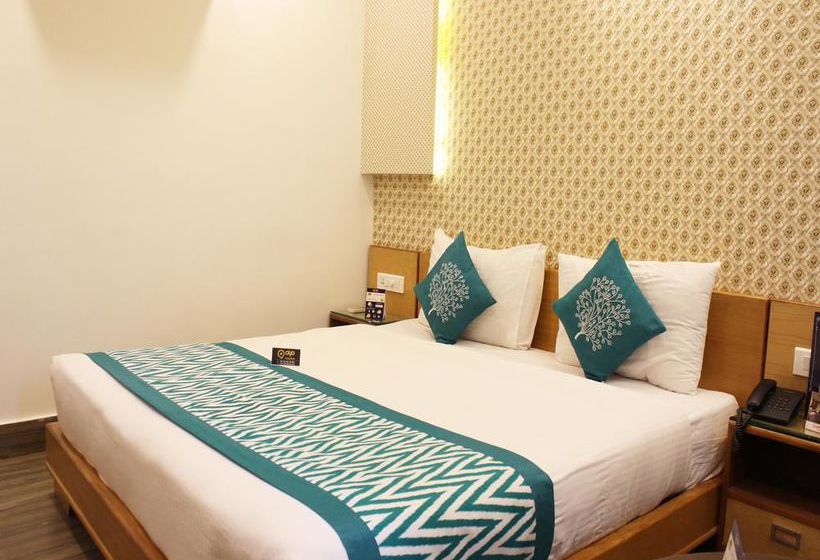 Hotel Oyo Premium Karnal Club 12