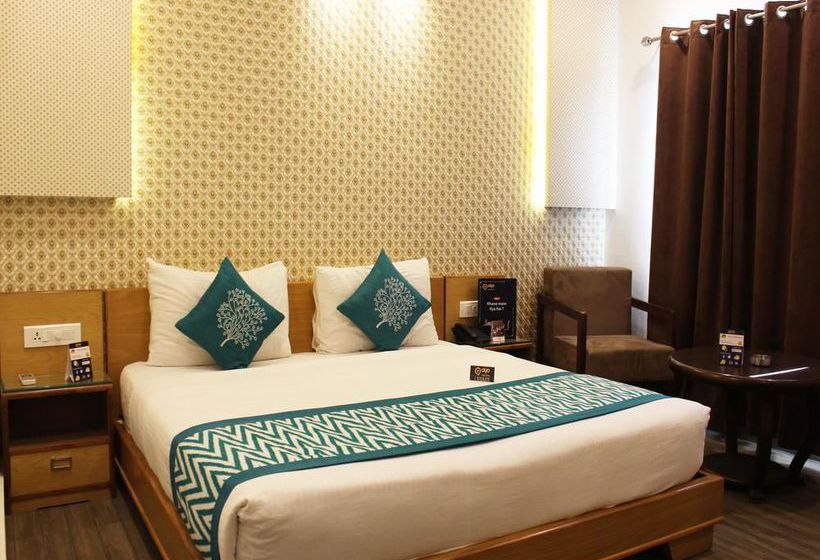 Hotel Oyo Premium Karnal Club 13