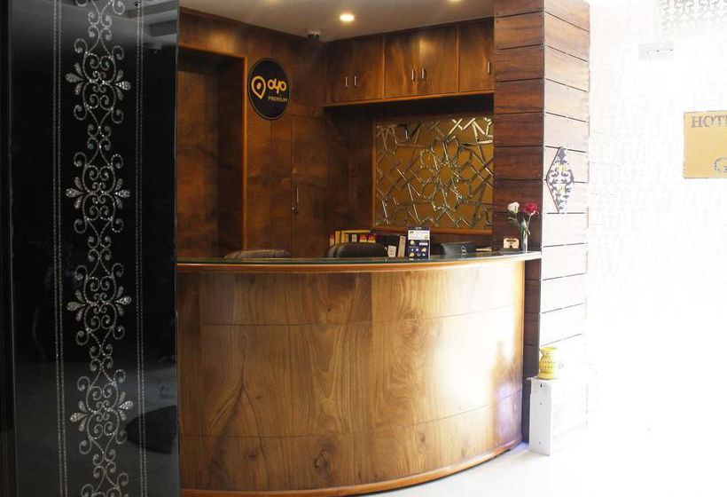 Hotel Oyo Premium Karnal Club 20