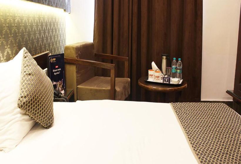 Hotel Oyo Premium Karnal Club 9