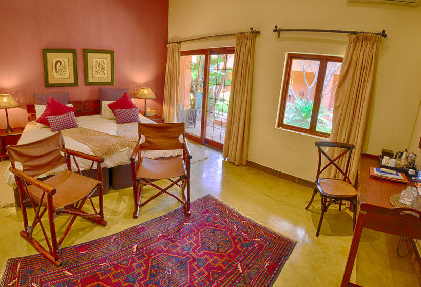 Hotel The Bush House 2