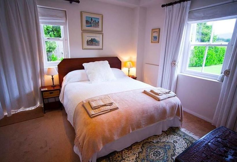 Majini Guest House 11