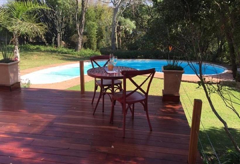 Pension Ash Manor 13