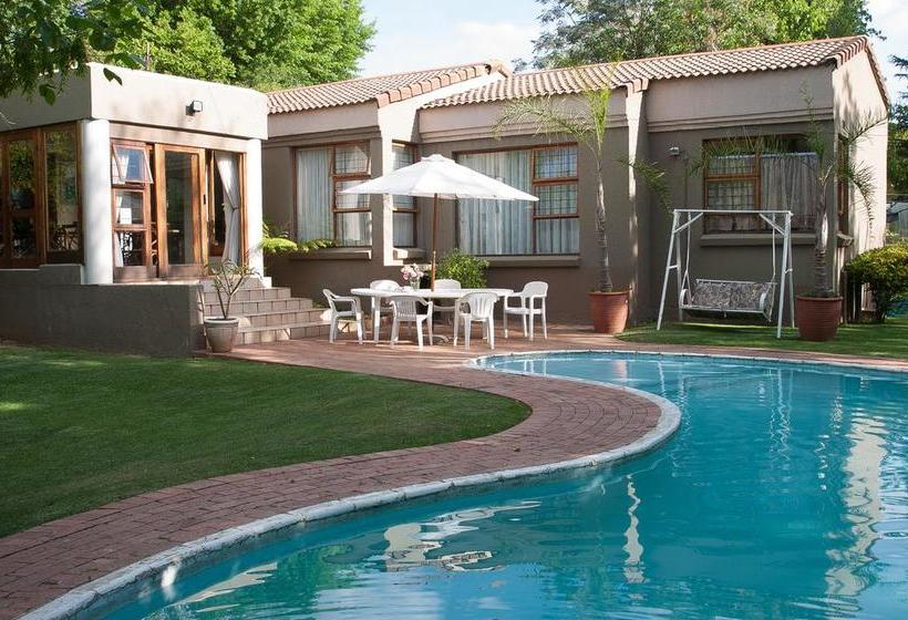 Pension Ash Manor 17