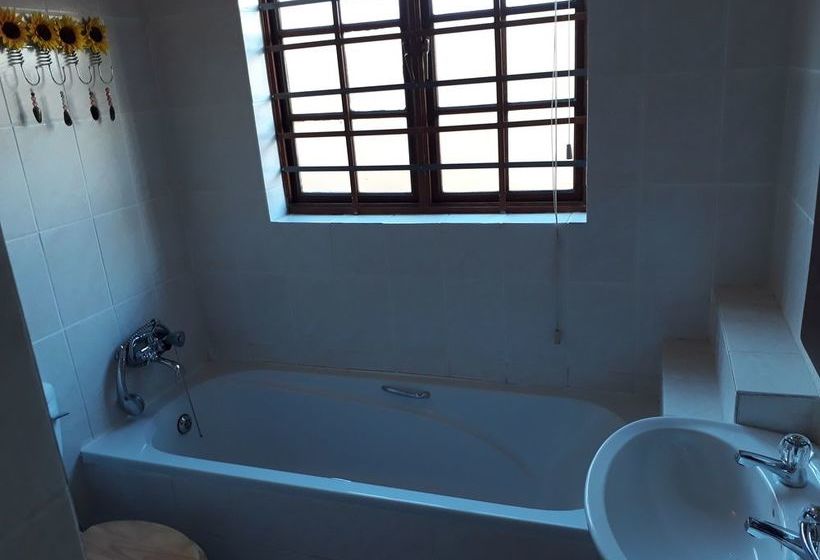 Foley's Self Catering 18