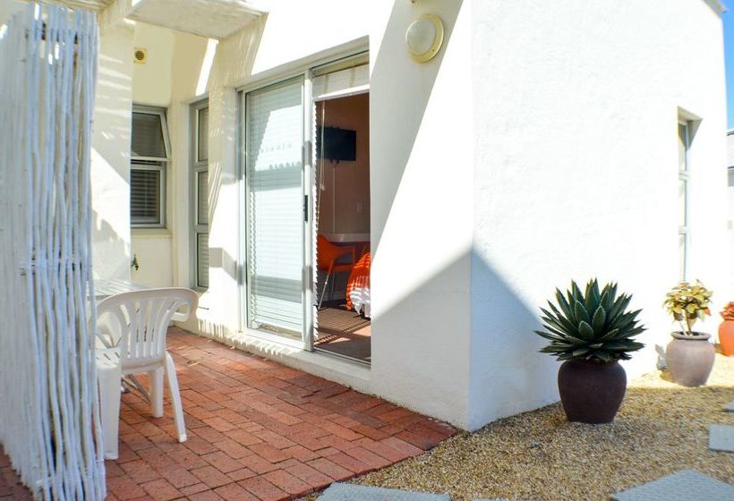 Pension Small Bay Guesthouse 7