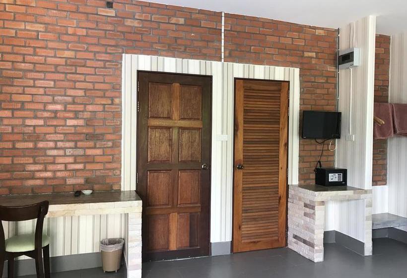 Hotel Canal Resort 5