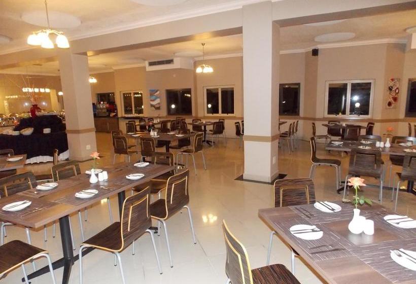 Hotel Sierra On Main 15