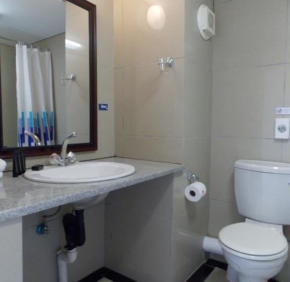 Hotel Sierra On Main 17