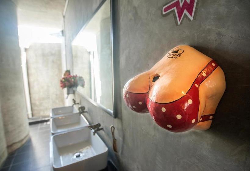 Beehive Phuket Old Town - Hostel