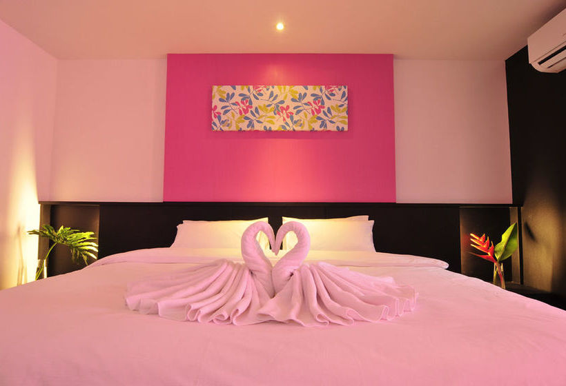 Hotel At 24 Boutique 13