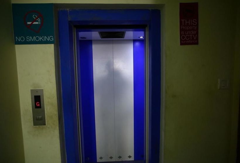 Hotel Oyo Rooms Tambaram Airport Road Mepz 17