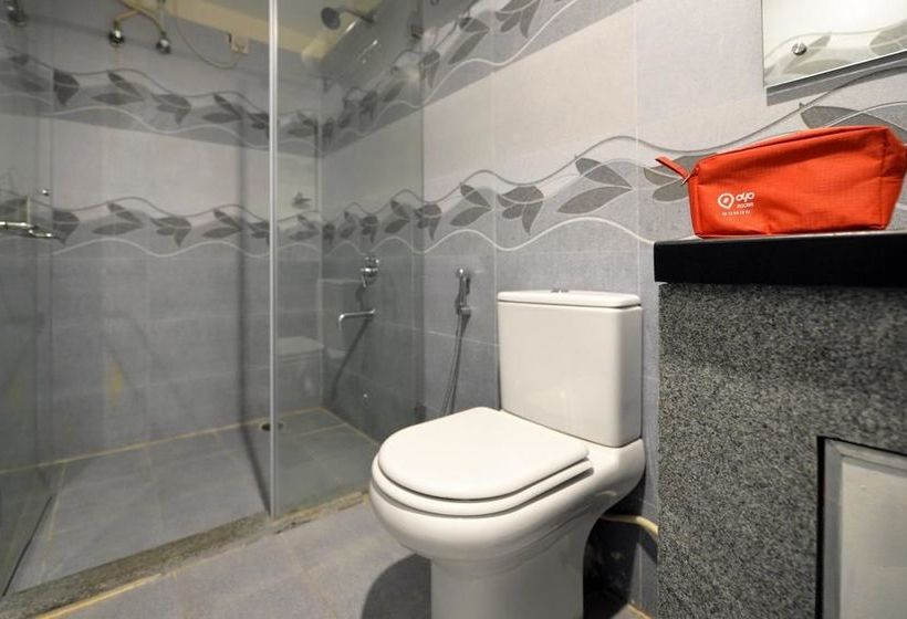 Hotel Oyo Premium Kothapet 12