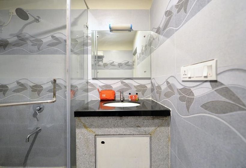 Hotel Oyo Premium Kothapet 13