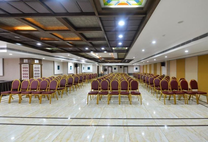 Hotel Oyo Premium Kothapet 20