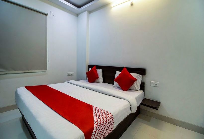Oyo Apartments Kondapur 7