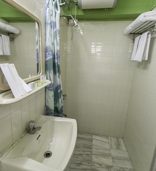 Hotel Treebo New Castle 2