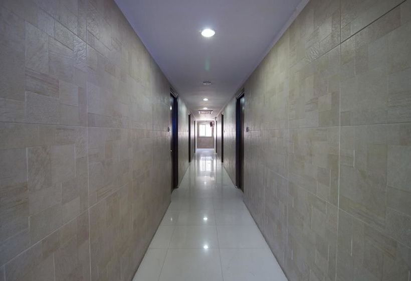 Hotel Oyo Rooms Koti Imlibun Bus Station 17