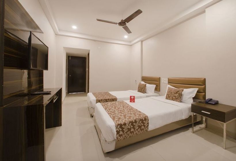 Hotel Oyo Rooms Hyderguda Himayathnagar 12