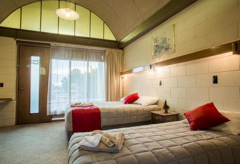 Elmore Lodge Motel 6