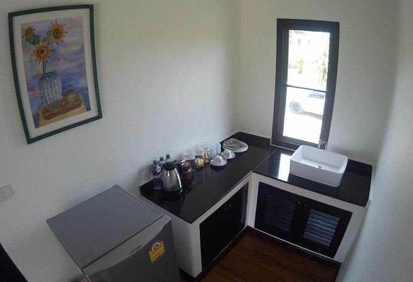 Hotel The Hip Resort @ Khao Lak 12