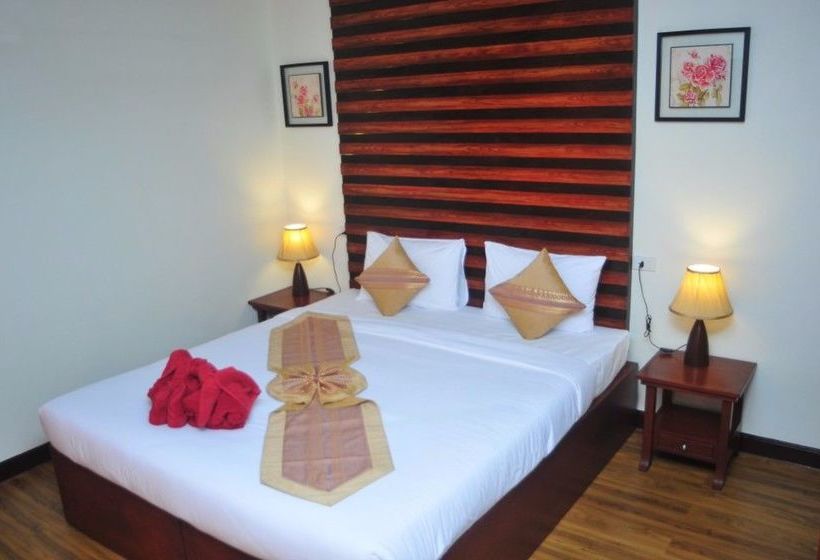 Hotel The Hip Resort @ Khao Lak 5