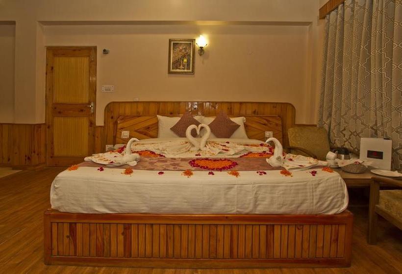 Hotel The Holiday Heights Manali 1