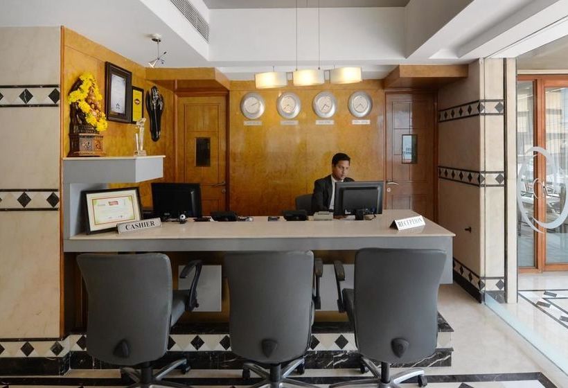 Hotel Oyo Premium Somajiguda Hyderabad