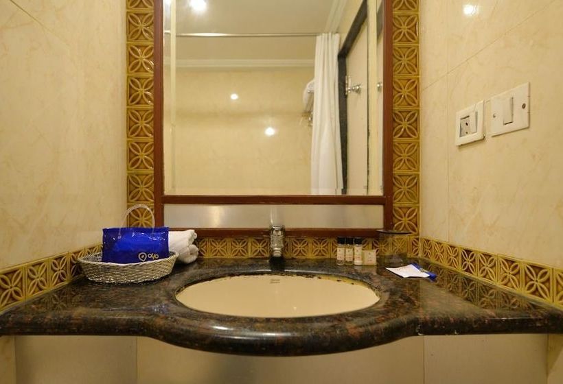 Hotel Oyo Premium Somajiguda 14